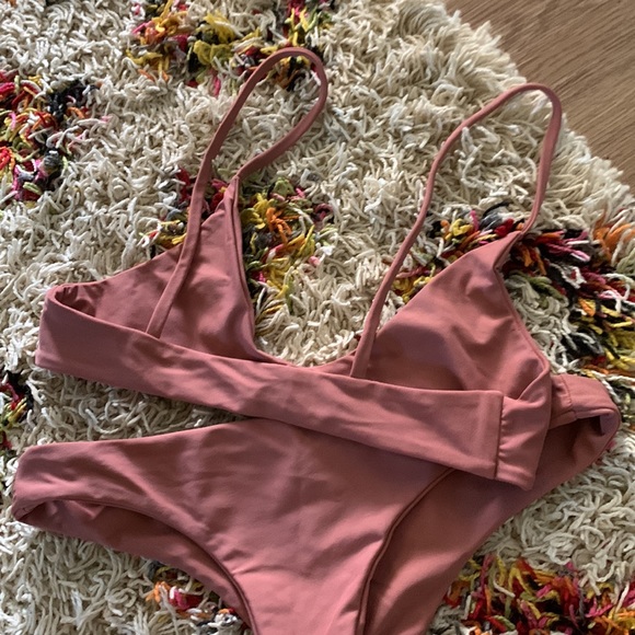 BUNDLE SWIM SUIT SET - Picture 5 of 6